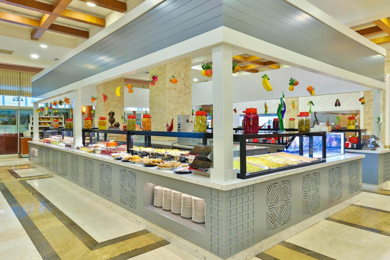 คริสตัล เดอ ลักซ์ รีสอร์ต สปา Hotel เกเมร์ ภายนอก รูปภาพ