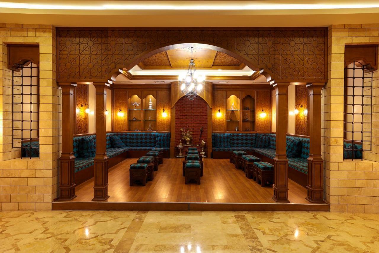 คริสตัล เดอ ลักซ์ รีสอร์ต สปา Hotel เกเมร์ ภายนอก รูปภาพ
