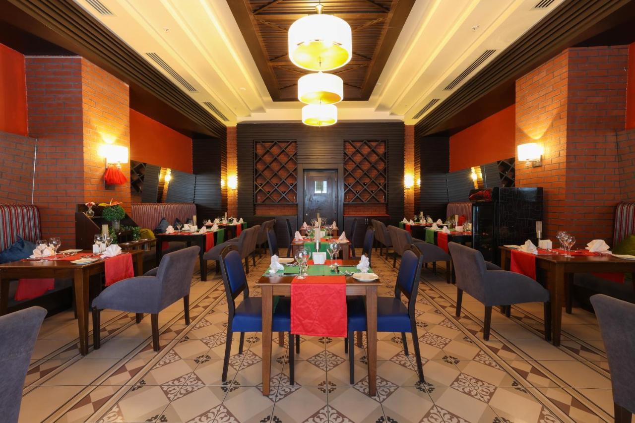 คริสตัล เดอ ลักซ์ รีสอร์ต สปา Hotel เกเมร์ ภายนอก รูปภาพ