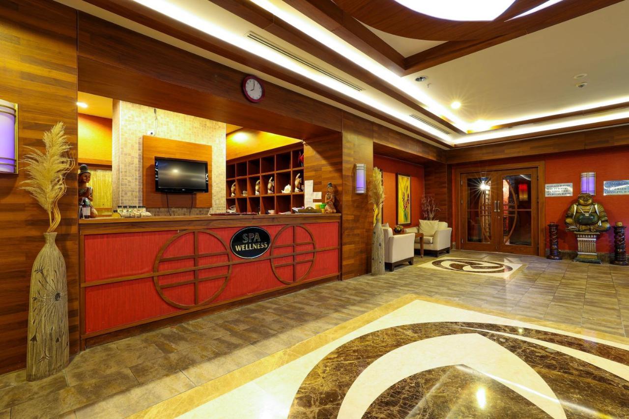 คริสตัล เดอ ลักซ์ รีสอร์ต สปา Hotel เกเมร์ ภายนอก รูปภาพ