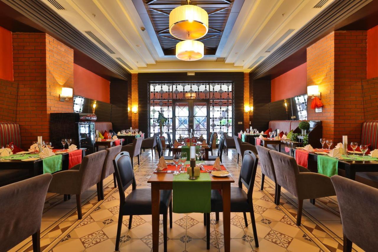 คริสตัล เดอ ลักซ์ รีสอร์ต สปา Hotel เกเมร์ ภายนอก รูปภาพ