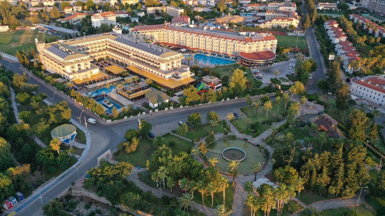 คริสตัล เดอ ลักซ์ รีสอร์ต สปา Hotel เกเมร์ ภายนอก รูปภาพ