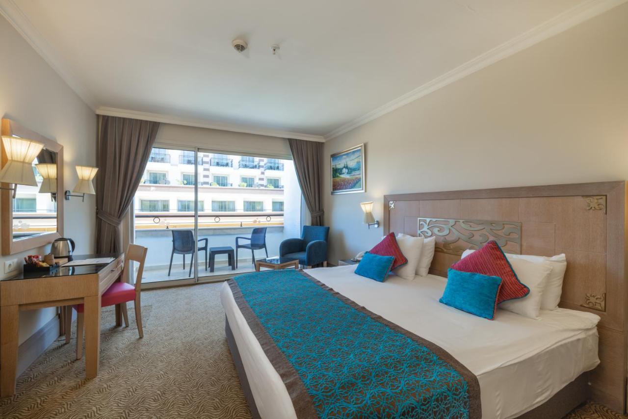คริสตัล เดอ ลักซ์ รีสอร์ต สปา Hotel เกเมร์ ภายนอก รูปภาพ